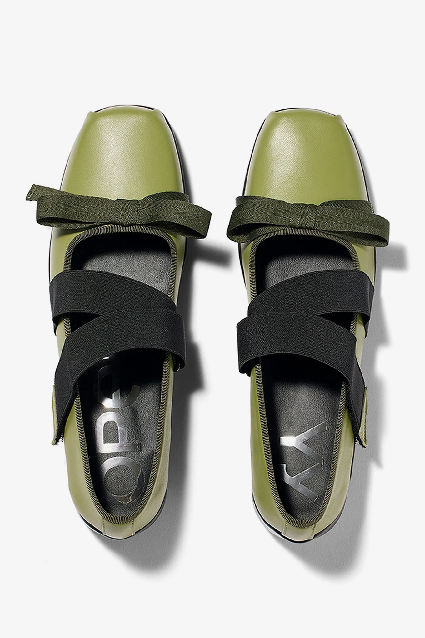 CROSS BAND BALLET FLATS